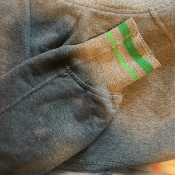 Lululemon 🍋 - Picture 3 of 4